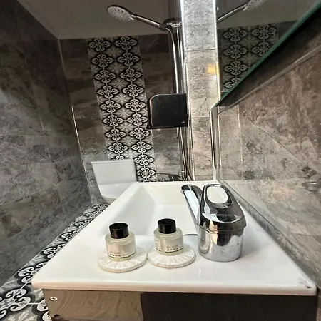 Asil Kosova Hotel