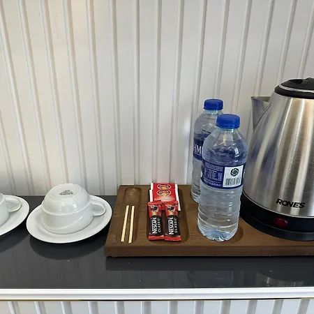 Asil Kosova Hotell *