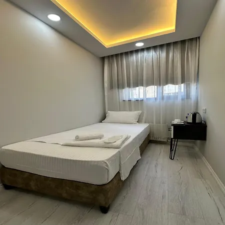Asil Kosova Hotel 2*